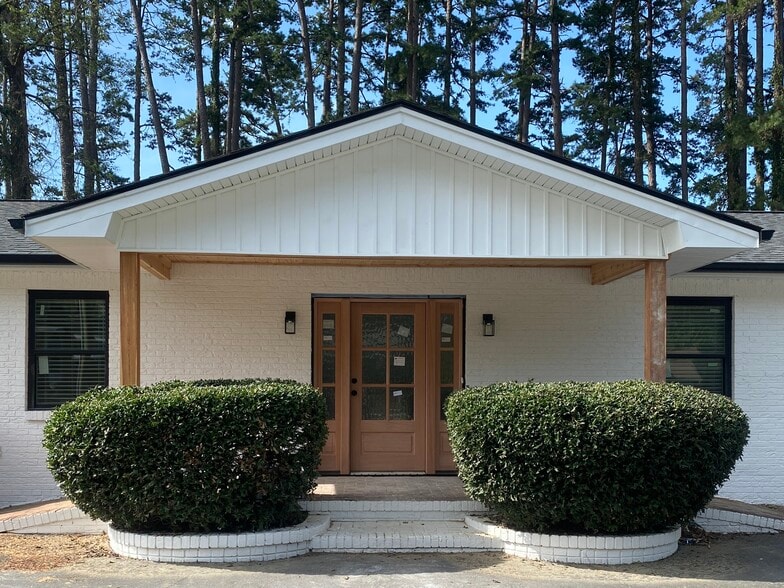 421 Statesville Blvd, Salisbury, NC for sale - Building Photo - Image 1 of 1