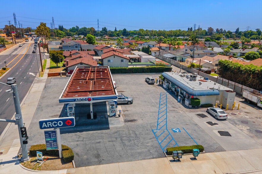9706 Telegraph Rd, Downey, CA for sale - Building Photo - Image 2 of 19