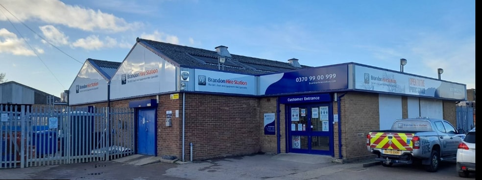 10 Windsor Rd, Bedford for lease - Building Photo - Image 1 of 1