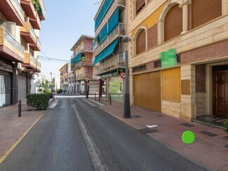 Plus de détails pour Commerce de détail à vendre