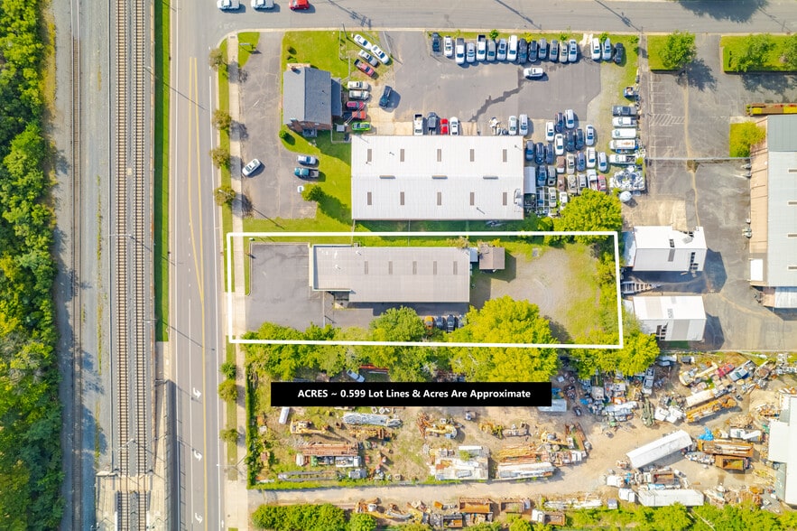 4830 Old Pineville Rd, Charlotte, NC for lease - Building Photo - Image 1 of 15