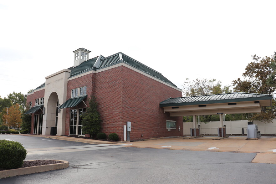 2101 S Brentwood Blvd, Brentwood, MO for sale - Primary Photo - Image 1 of 1