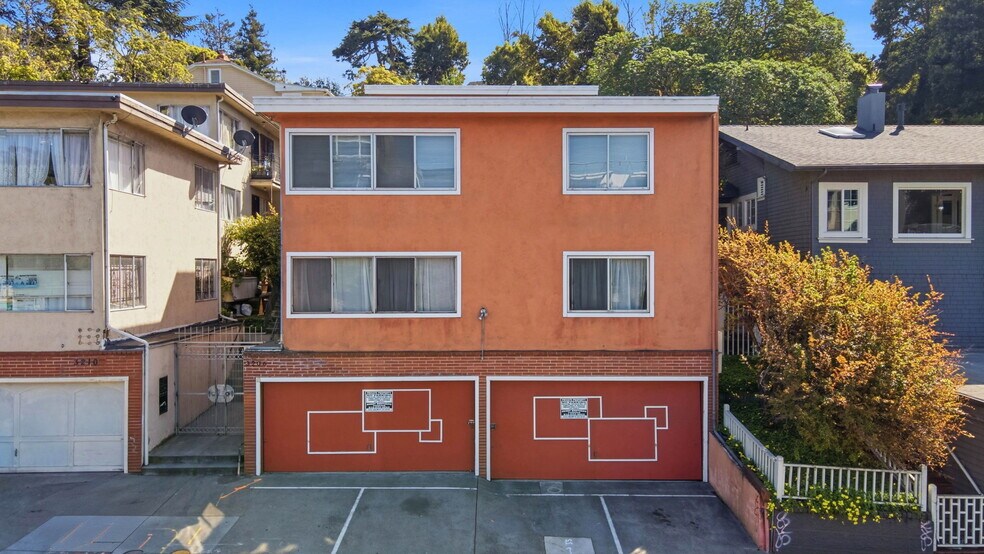 3206 Park Blvd, Oakland, CA à vendre - Photo du bâtiment - Image 3 de 11