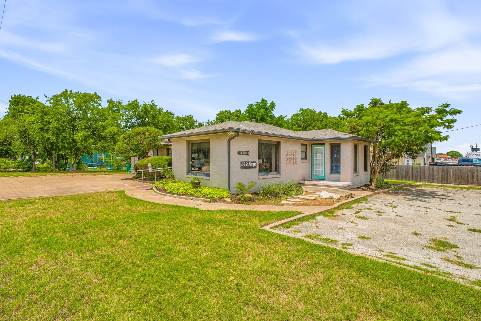 416 S Morgan St, Granbury, TX à vendre Photo du bâtiment- Image 1 de 31