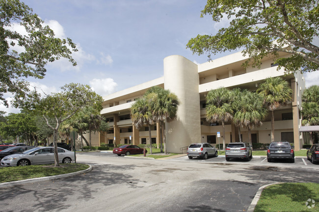 More details for 3800 Inverrary Boulevard – Office for Sale, Lauderhill, FL