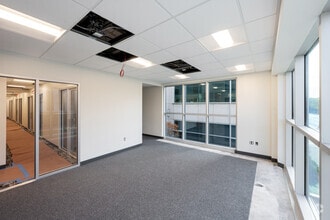 1051 Franklin Ave, Garden City, NY à louer Photo intérieure- Image 2 de 3