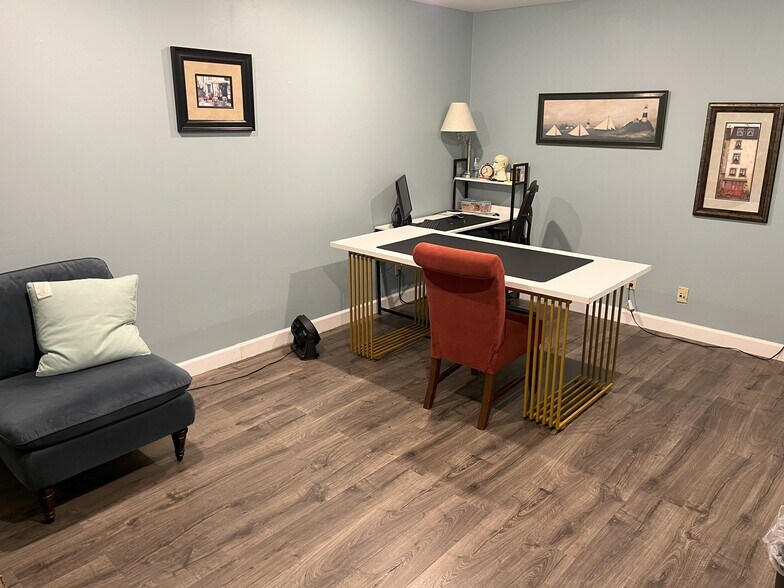 2403 Ben White Blvd W, Austin, TX à vendre - Photo intérieure - Image 3 de 12