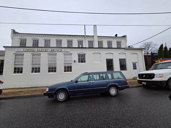 Plus de détails pour 11-23 Bannard St, Freehold, NJ - Bureau, Local d'activités à louer