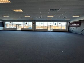 7828 Hudson Rd, Woodbury, MN for lease Interior Photo- Image 1 of 6