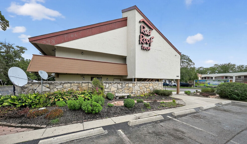 2902 Cassopolis St, Elkhart, IN for sale - Building Photo - Image 3 of 22