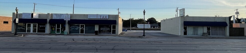 307-315 W Main St portfolio of 3 properties for sale on LoopNet.ca - Building Photo - Image 3 of 5