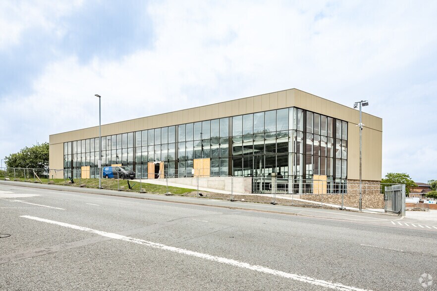 Carl Fogarty Way, Blackburn à vendre - Photo du bâtiment - Image 3 de 10