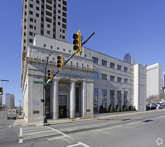 428 E 4th St, Charlotte, NC à louer - Photo du bâtiment - Image 3 de 38
