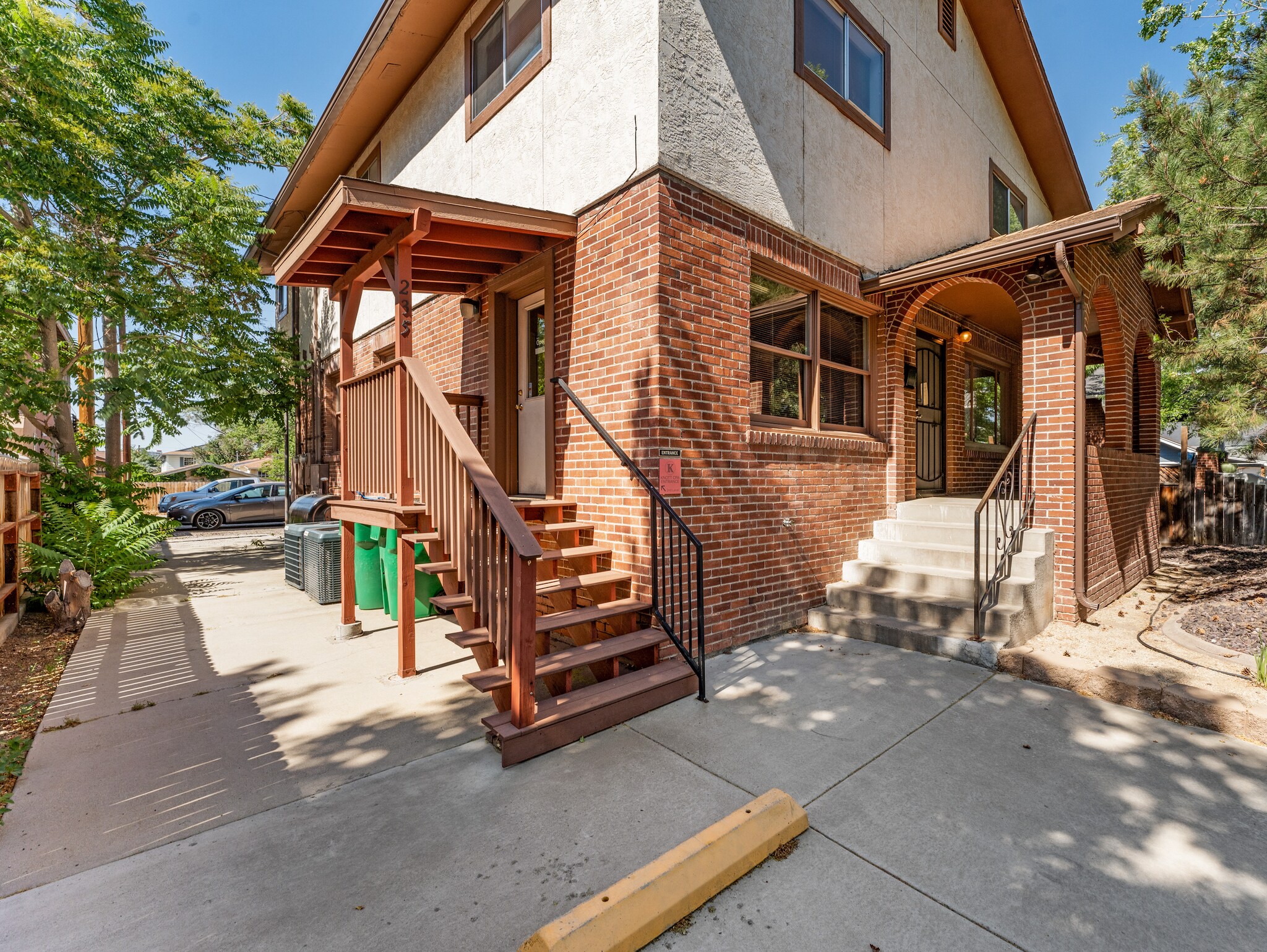 235 W Pueblo St, Reno, NV à vendre Photo du bâtiment- Image 1 de 42