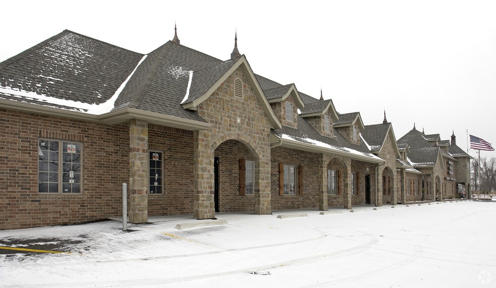 104-112 White Rock Rd, Billings, MO for sale - Building Photo - Image 2 of 12