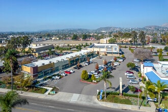 1310-1328 E Valley Pky, Escondido, CA - AÉRIEN  Vue de la carte