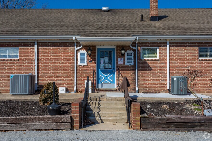 340 Front St, Elmer, NJ à louer - Photo du bâtiment - Image 2 de 4