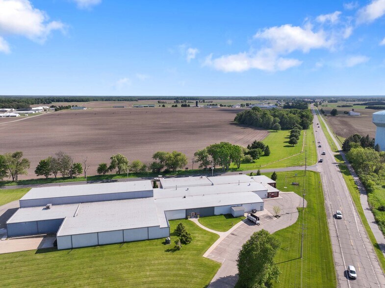 7878 Gull Rd, Richland, MI à louer - Photo du bâtiment - Image 2 de 32