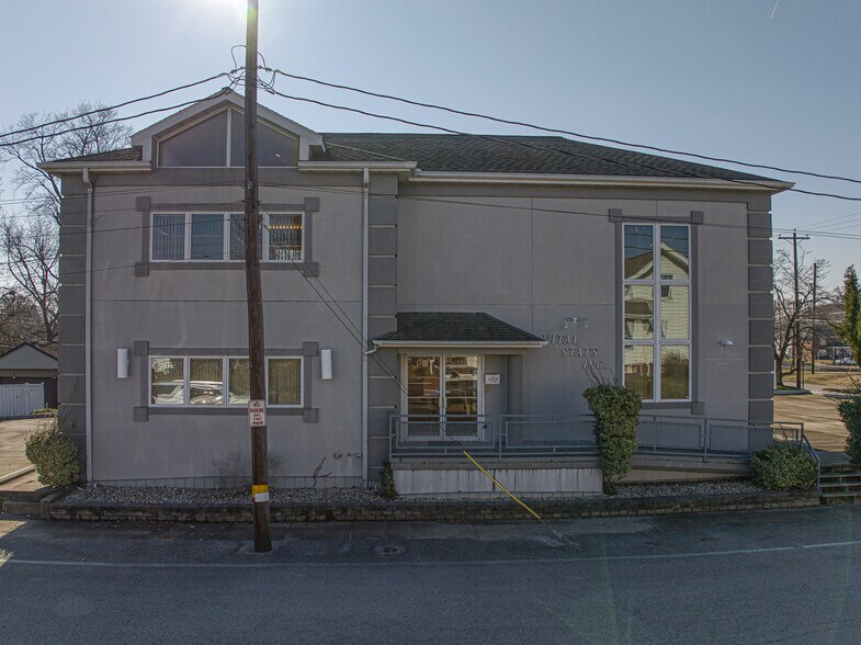 1228 N Elm St, Henderson, KY for sale - Primary Photo - Image 1 of 27