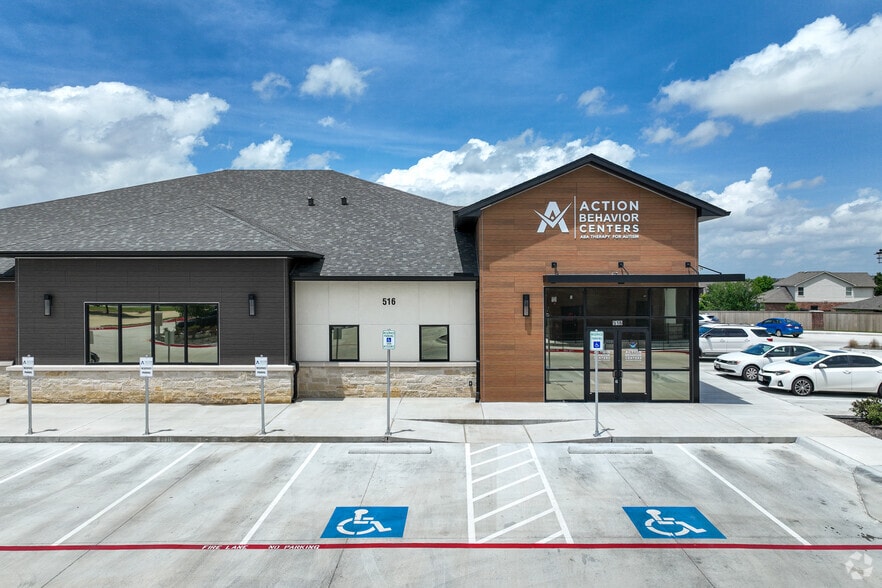 516 W Bonds Ranch Rd, Fort Worth, TX for sale - Building Photo - Image 2 of 7