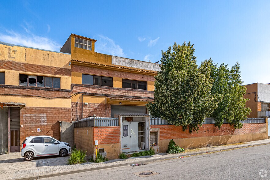 Industriel dans Sant Andreu de la Barca, Barcelona à vendre - Photo du bâtiment - Image 2 de 18