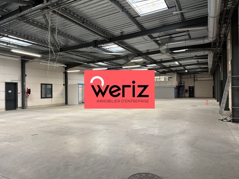 Industrial in Marseille for lease - Building Photo - Image 1 of 8