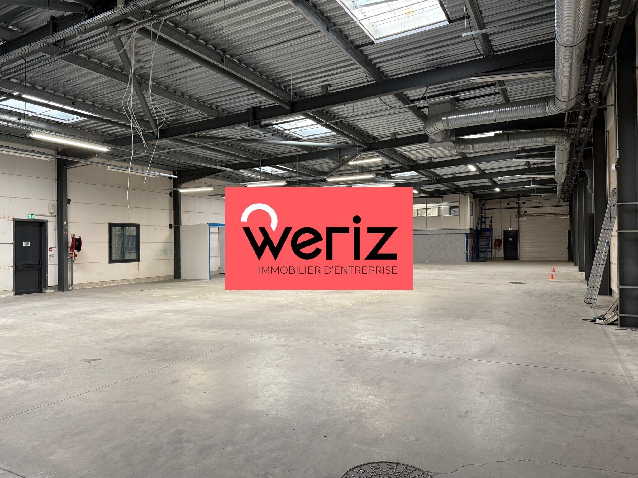 Industrial in Marseille for lease Building Photo- Image 1 of 9