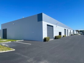 Mangonia Commerce Center - Warehouse