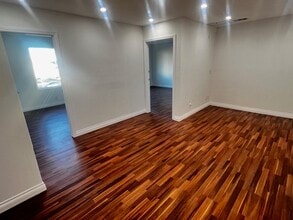 18582 Beach Blvd, Huntington Beach, CA for lease Interior Photo- Image 2 of 2