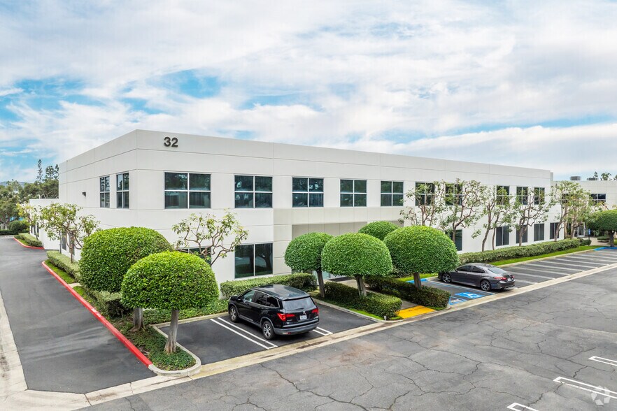 32 Mauchly, Irvine, CA for lease - Building Photo - Image 2 of 9