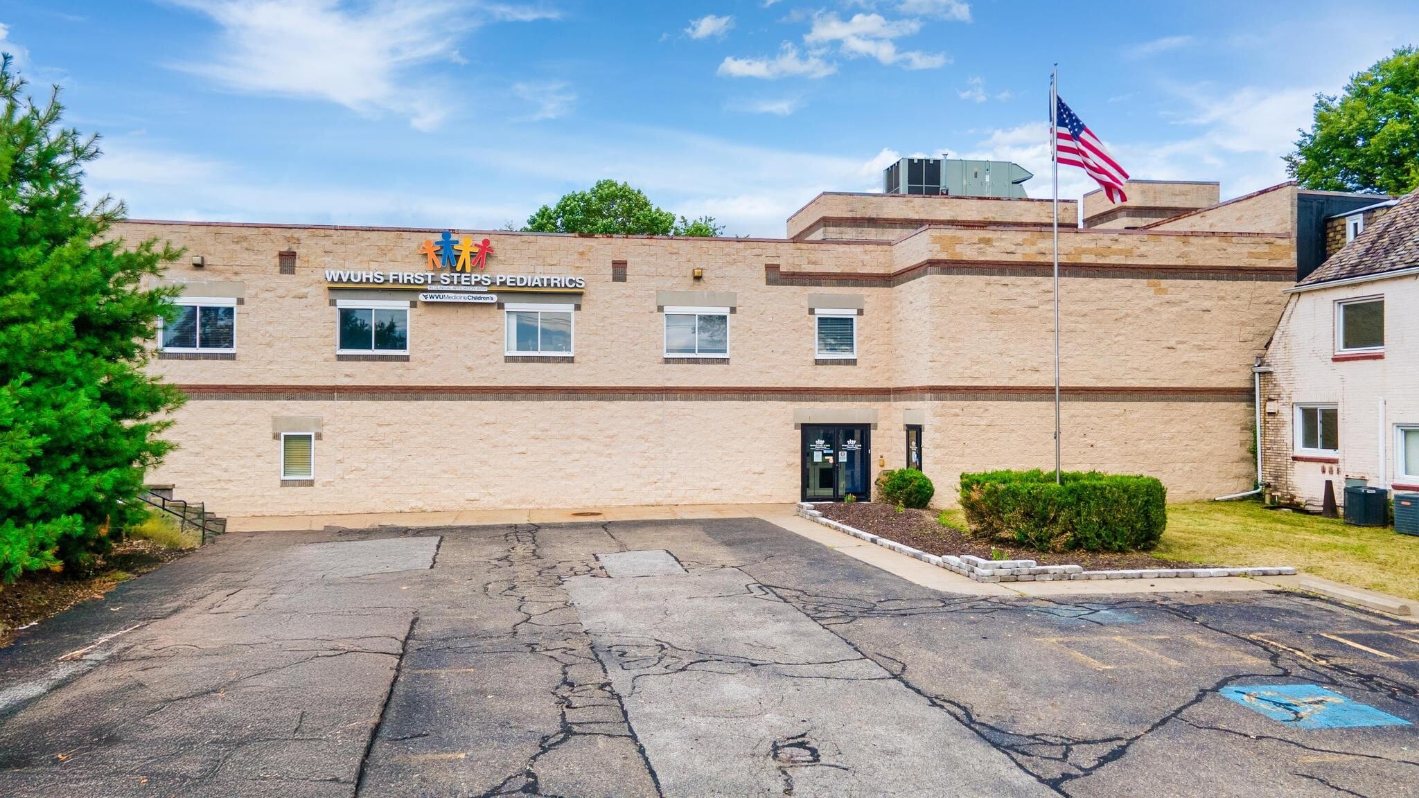 3045 Pennsylvania Ave, Weirton, WV for sale Primary Photo- Image 1 of 59