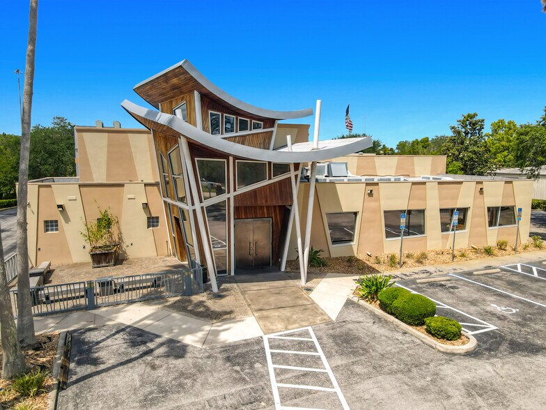 220 N Williamson Blvd, Ormond Beach, FL à vendre - Photo du bâtiment - Image 3 de 36