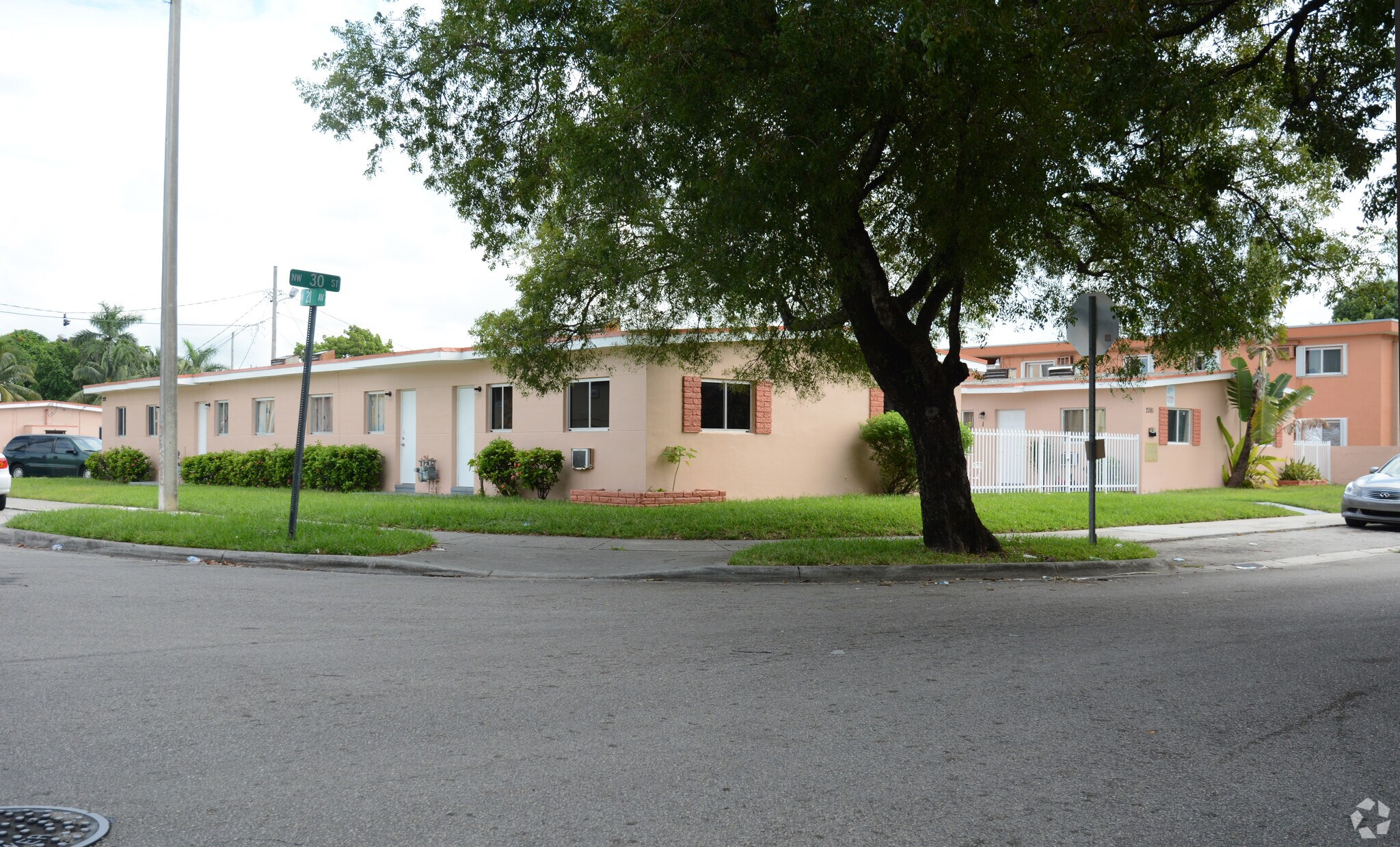 2080-2090 NW 31st St, Miami, FL à vendre Photo principale- Image 1 de 4