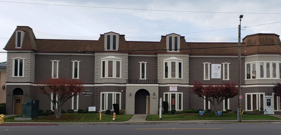 16165 Monterey Rd, Morgan Hill, CA à louer - Photo du bâtiment - Image 2 de 8