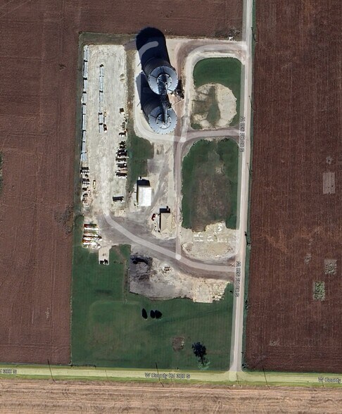 2906 S County Road 930 W, Frankfort, IN à louer - Photo du bâtiment - Image 3 de 3