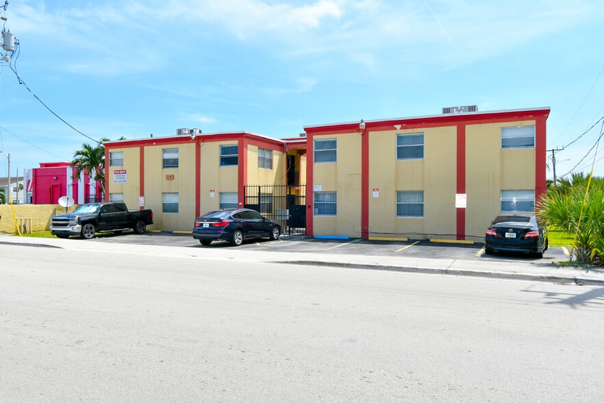 2130 Avenue S, Riviera Beach, FL for sale - Building Photo - Image 3 of 38