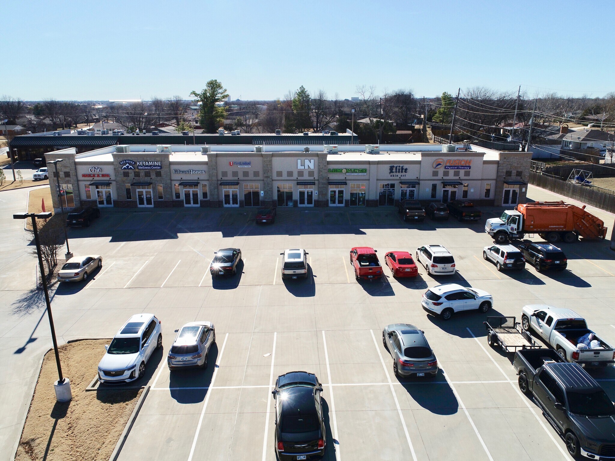 1340-1352 NW Homestead Dr, Lawton, OK for lease Primary Photo- Image 1 of 5