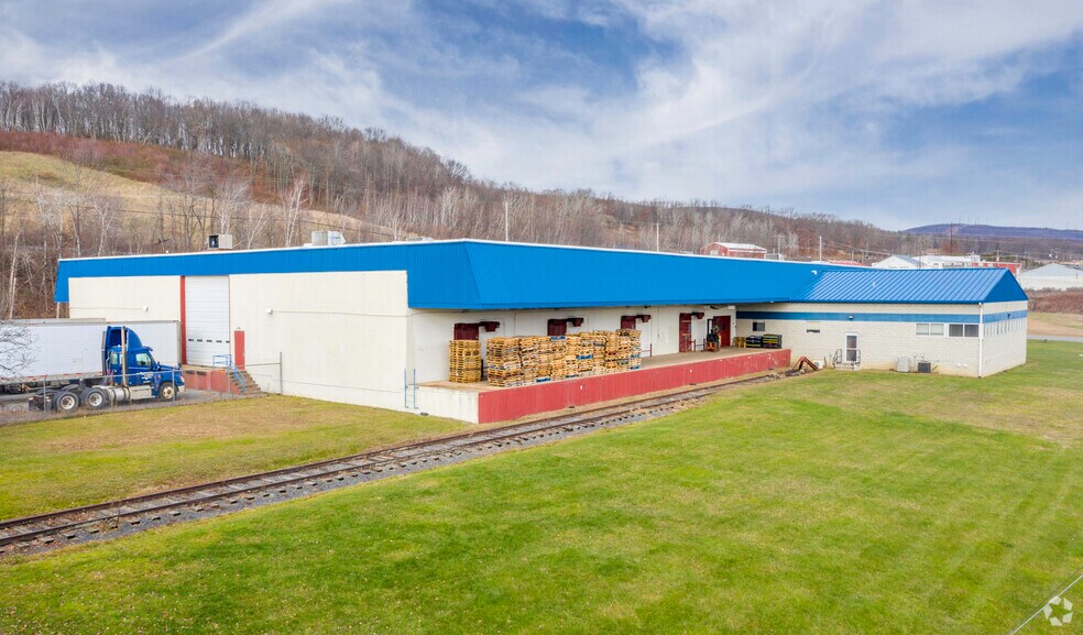 950 N Keyser Ave, Scranton, PA à louer - Photo du bâtiment - Image 2 de 27