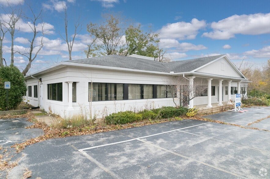 6711 Monroe St, Sylvania, OH for lease - Primary Photo - Image 3 of 7