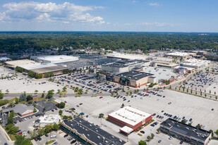 2 Story Department Store Building For Sale - Parc de stationnement couvert