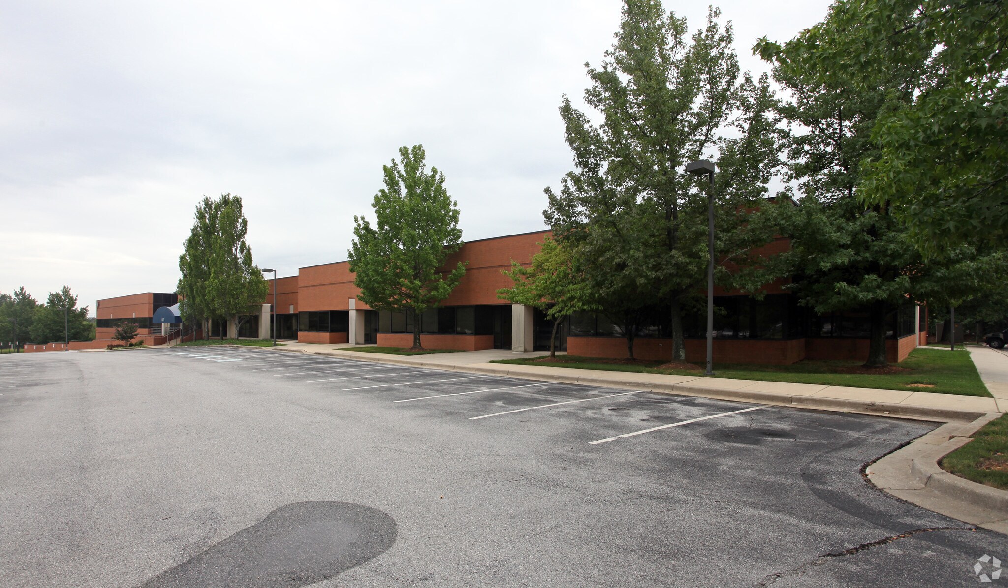 8003-8039 Laurel Lakes Ct, Laurel, MD for lease Primary Photo- Image 1 of 12