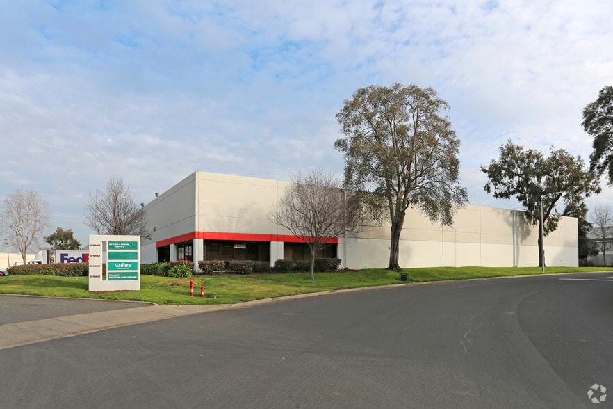 21040-21056 Forbes Ave, Hayward, CA for lease - Primary Photo - Image 1 of 8