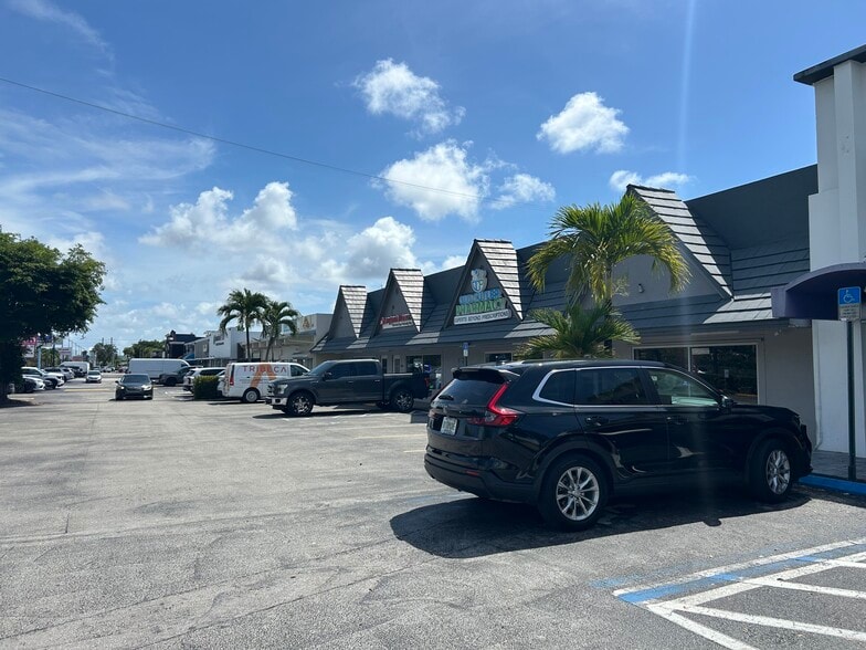 14301-14307 S Dixie Hwy, Miami, FL à vendre - Photo du bâtiment - Image 2 de 7