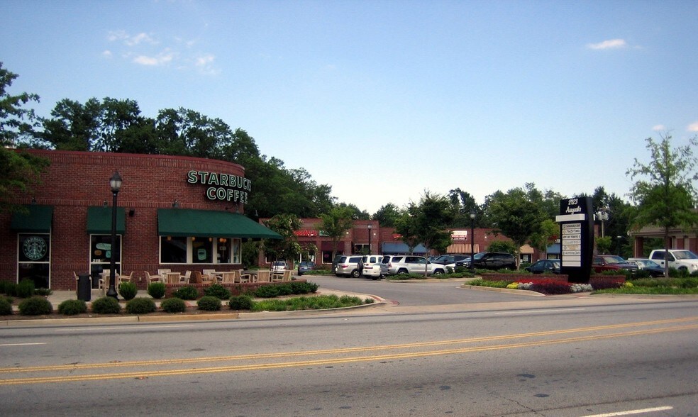 2107-2123 Augusta St, Greenville, SC à louer - Photo principale - Image 3 de 6