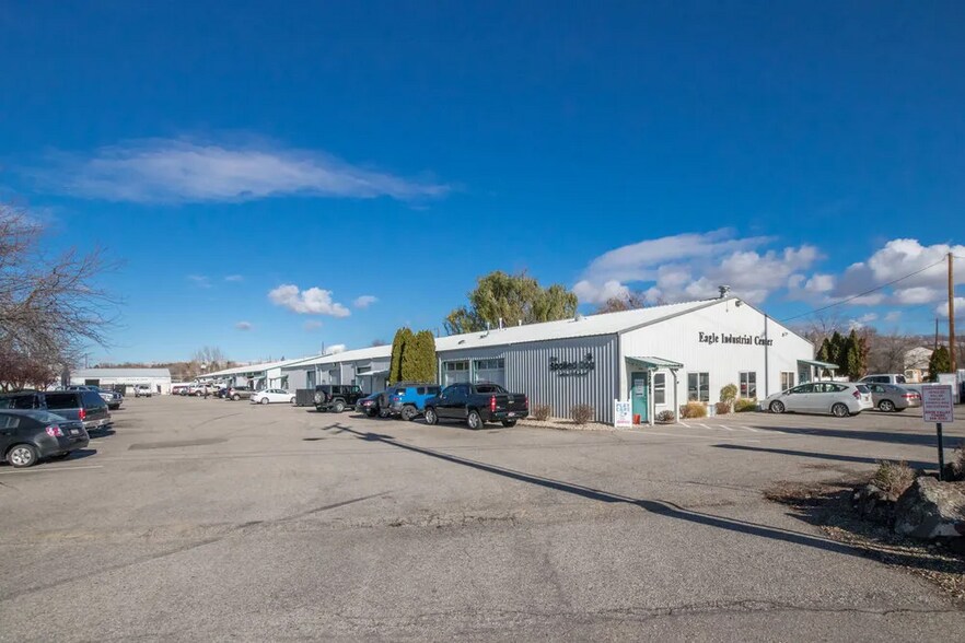 1750-1790 E State St, Eagle, ID à louer - Photo du bâtiment - Image 2 de 2