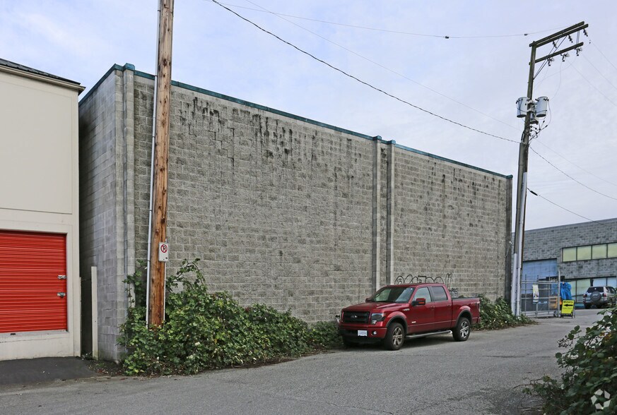 320A Stewardson Way, New Westminster, BC à vendre - Photo du bâtiment - Image 2 de 14