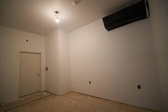 609 Ann St, Homestead, PA for lease Interior Photo- Image 2 of 8