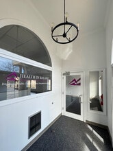 7602 W Mequon Rd, Mequon, WI for lease Building Photo- Image 1 of 7