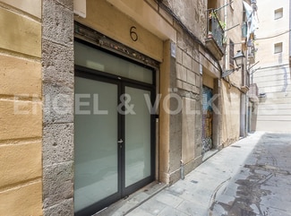 Plus de détails pour Multi-résidentiel à vendre