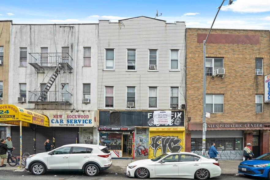 1536 Gates Ave, Brooklyn, NY à vendre - Photo du bâtiment - Image 1 de 30